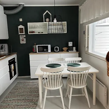 Apartamento Kolin Pikkukolo - Saunallinen Studiohuoneisto Kolinkylä